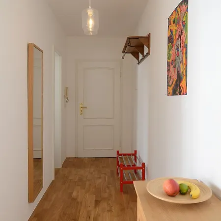 Amazing Dd Neustadt With Balcony!