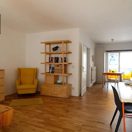 Amazing Dd Neustadt With Balcony! *