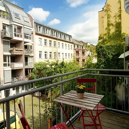 Amazing Dd Neustadt With Balcony!