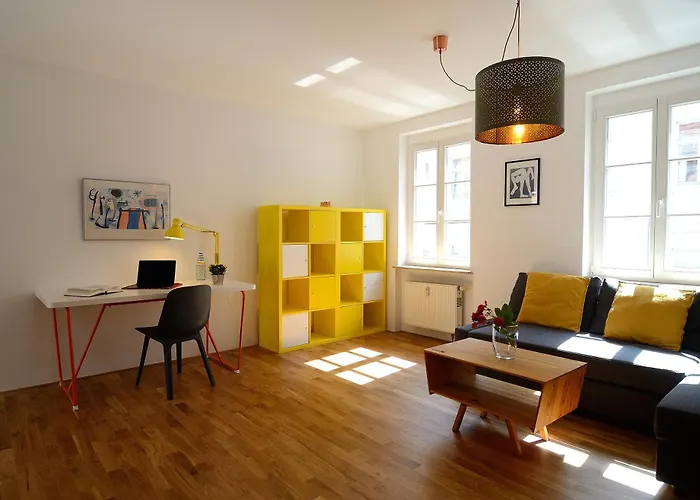 Amazing Dd Neustadt With Balcony!