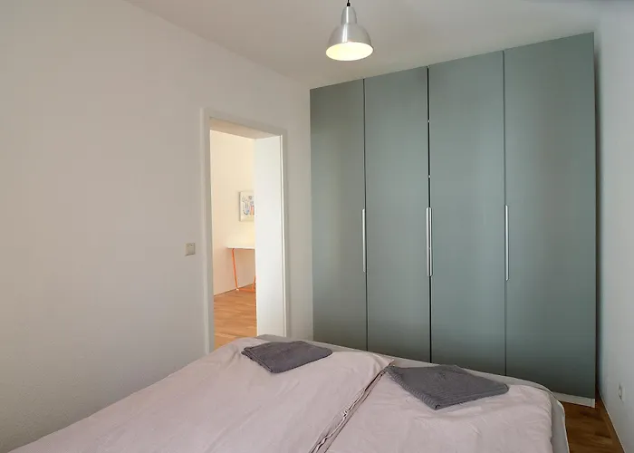 Apartment Amazing Dd Neustadt With Balcony! *