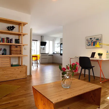 Appartement Amazing Dd Neustadt With Balcony! Dresden